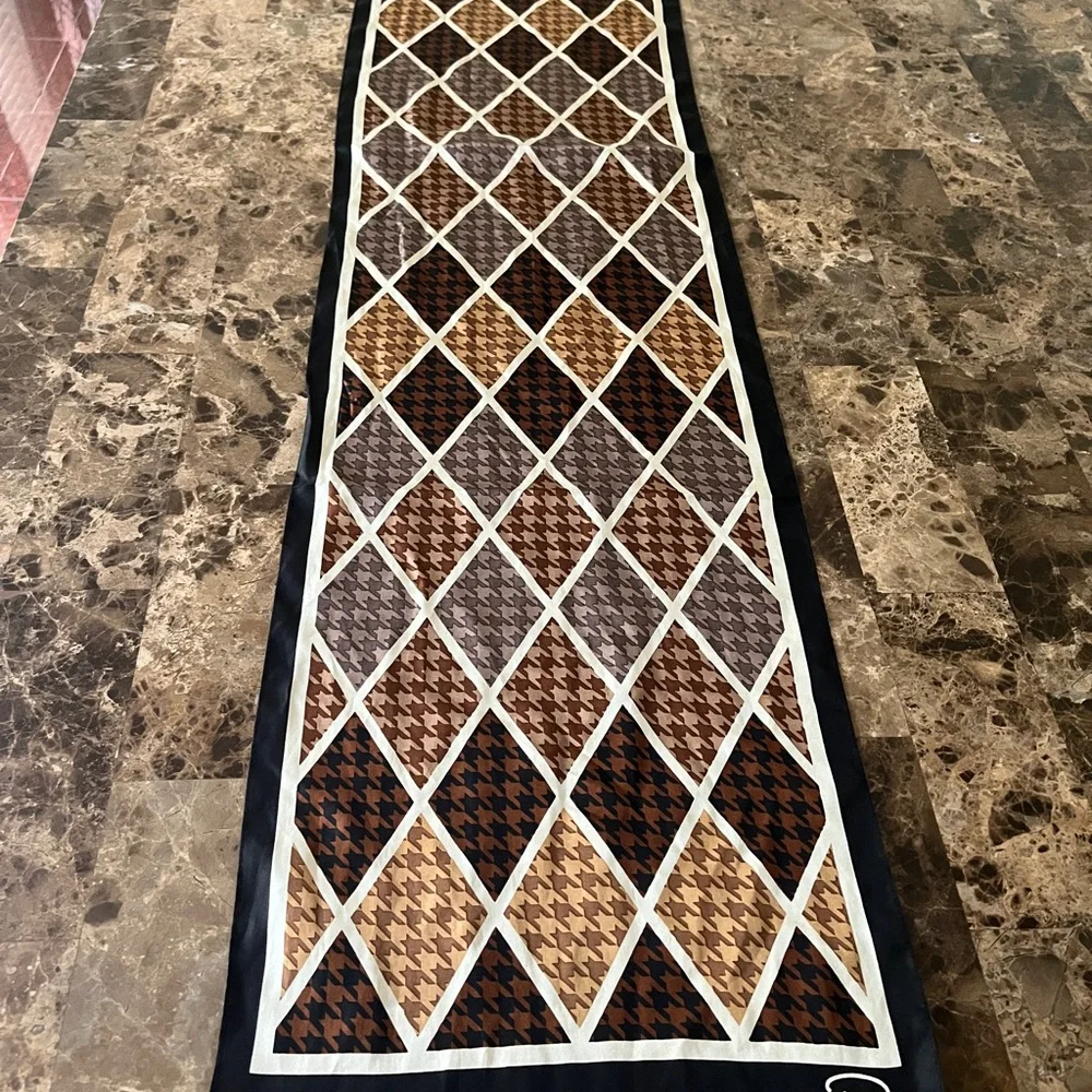 Oscar de la Renta Black, Brown & Tan Geometric Houndstooth Scarf